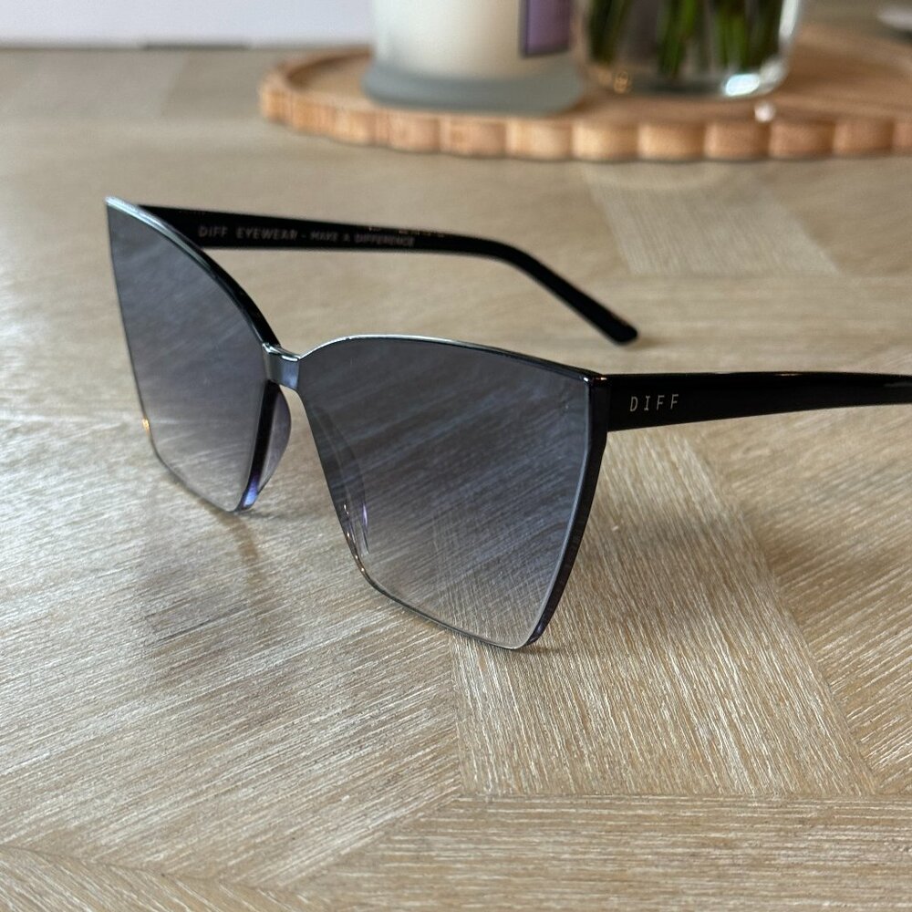 DIFF Goldie Designer Oversized Frameless Cat Eye Sunglasses for Women - Black